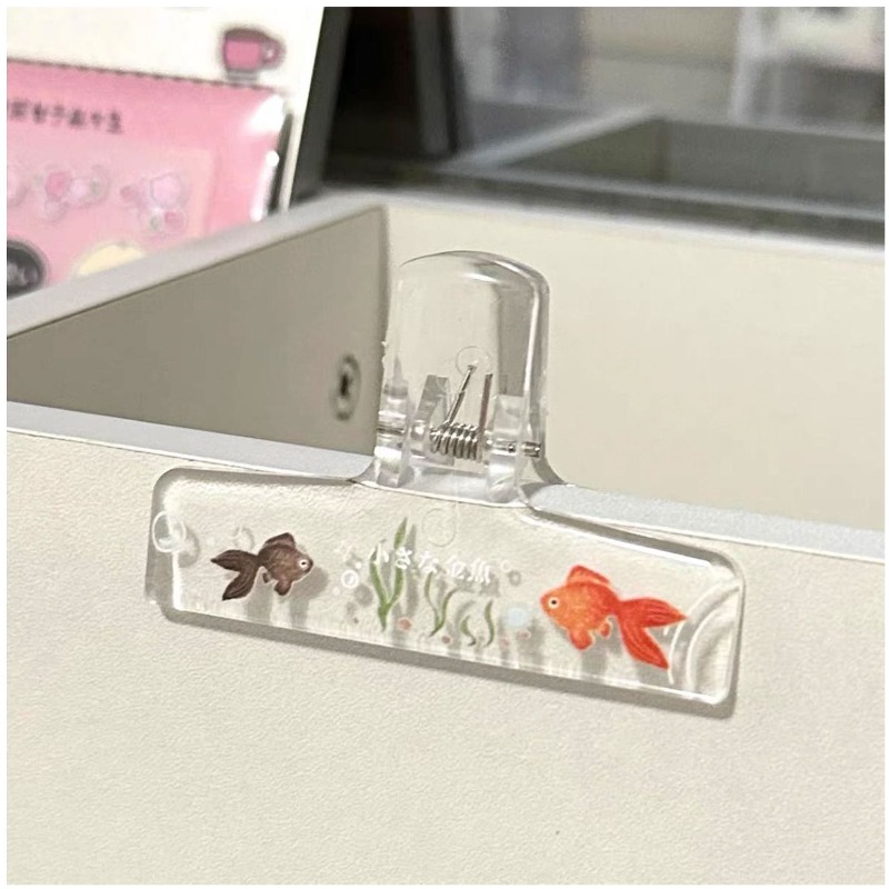 透明アクリルバインダークリップ 漫画の魚のデザイン 透明クリ - Binder Clip Assorted のレビューと価格